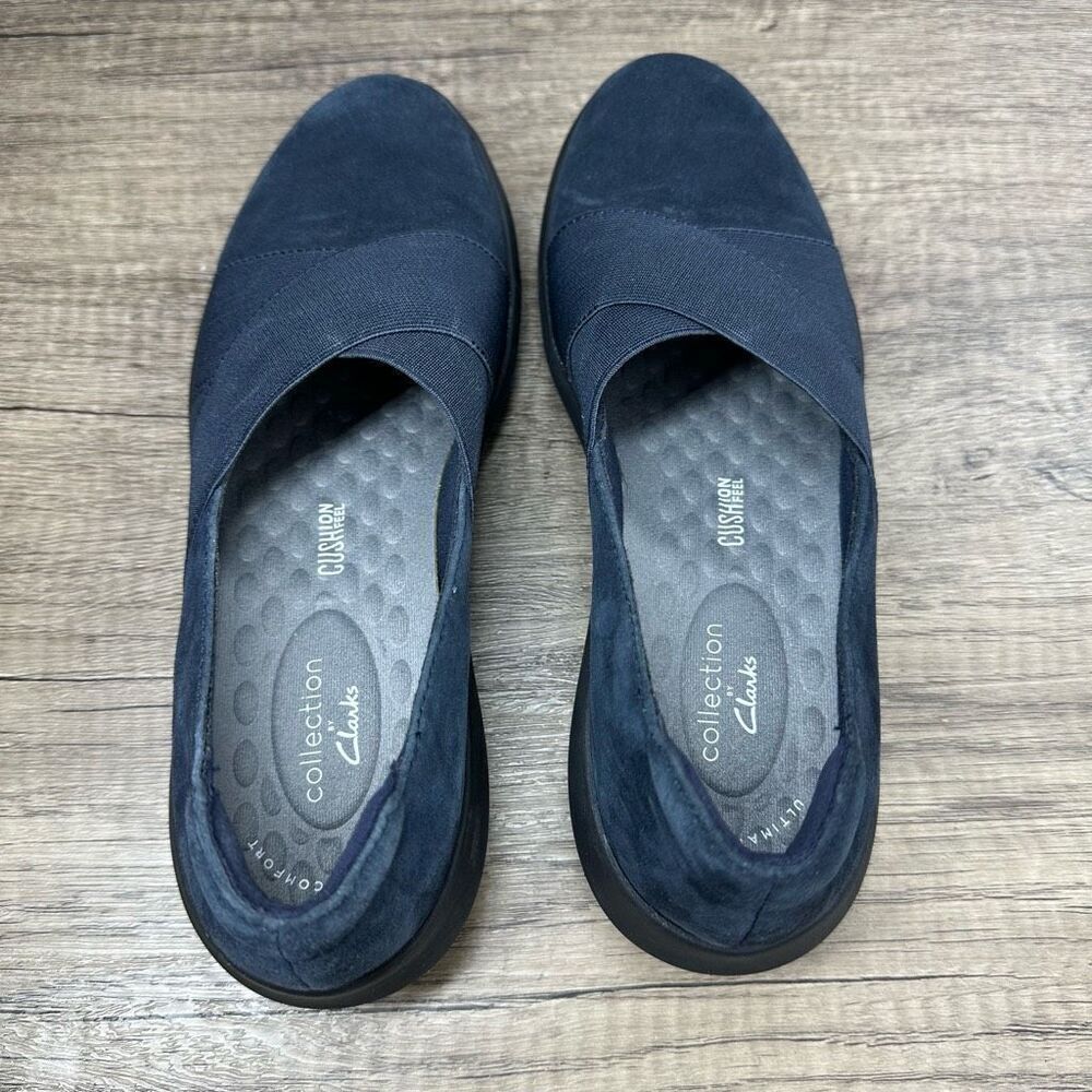 CLARKS~Women’s~Collection Ultimate Comfort Navy Blue Suede Slip-On Shoes US 7 M - Picture 5 of 8